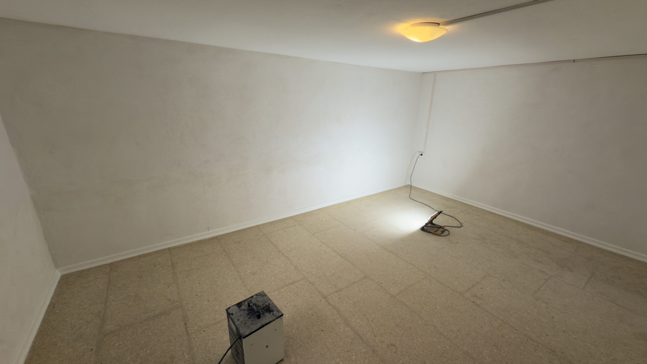 Kellersanierung und Abdichtung während laufender Bodenaufbauarbeiten in Weyhe-Lahausen